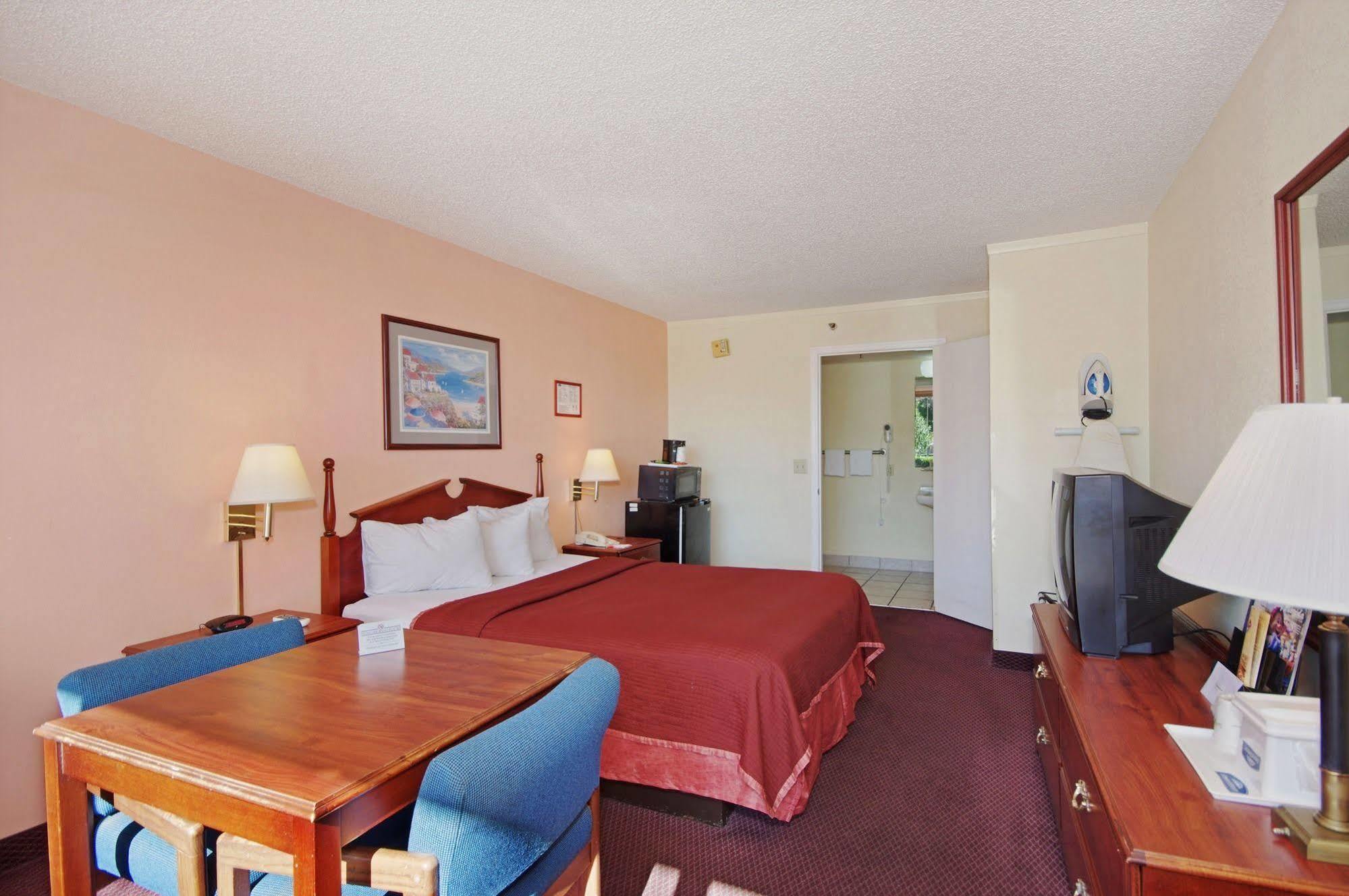 Howard Johnson By Wyndham Tropical Palms Kissimmee Ngoại thất bức ảnh